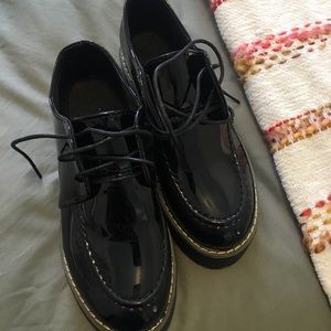 No name brand creepers